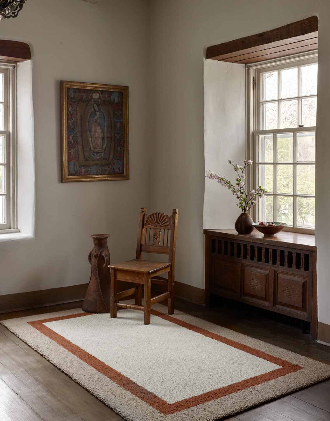 Merida_rugs_diningroom_Coil-Border-Jasper